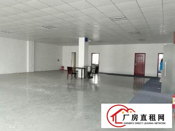 
		布吉南岭楼上精装修厂房500平方水电齐全
	