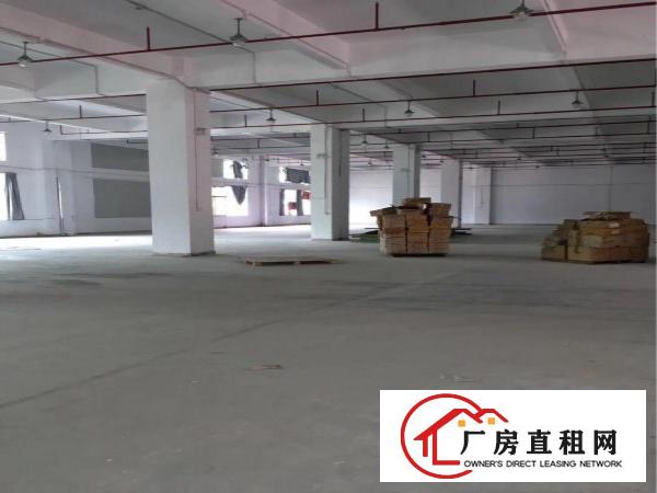 
		布吉1至3层独门独院厂房仓库出租
	