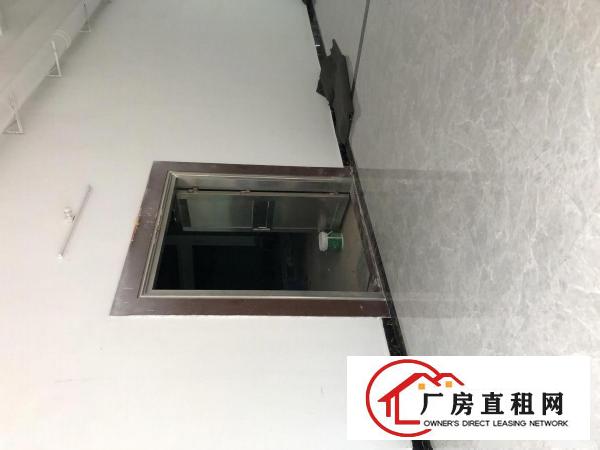 
		布吉长龙下水径文博宫厂房1300平米可做服装加工等
	