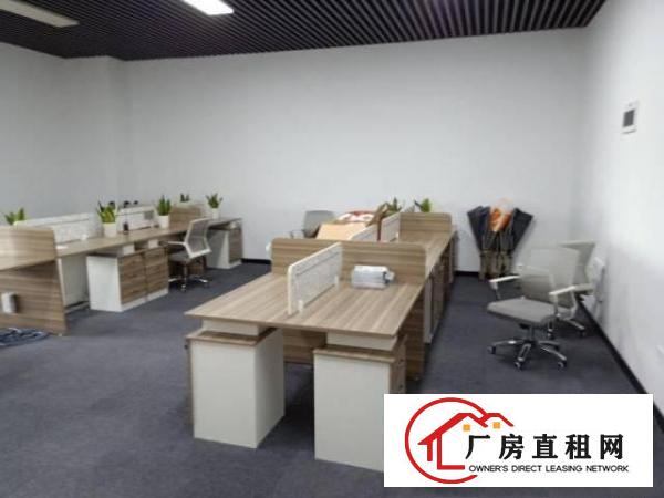 
		布吉大芬地铁口新出175平精装修办公室，适合办公电商等
	