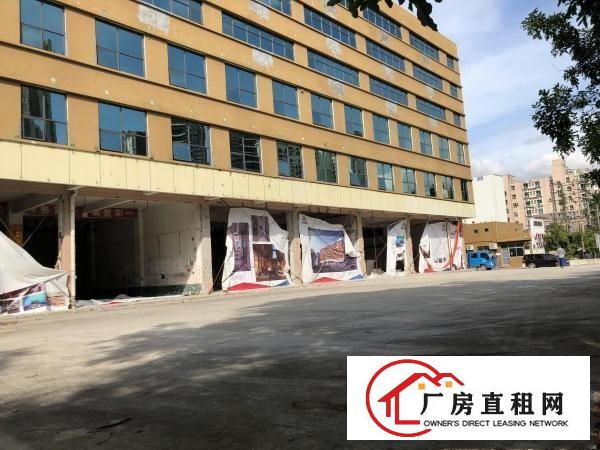 
		布龙路主道旁一楼商铺1800平，4S店名车广场汽车维修等
	