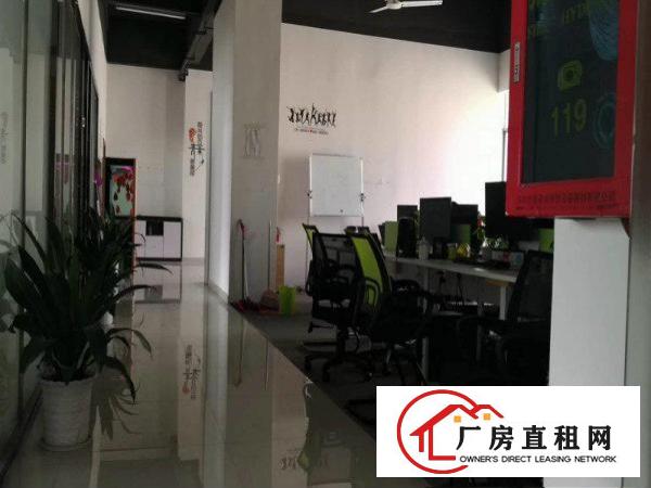 
		布吉（丹竹头）新出楼上560平方带装修厂房招租！
	