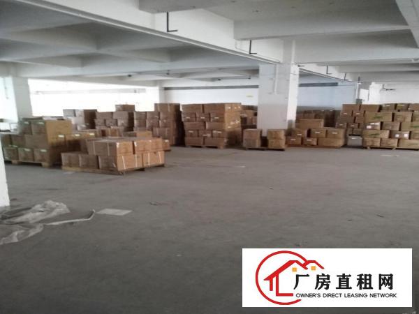 
		布吉仓库500平米起大小分租空地非常大交通十分便利
	