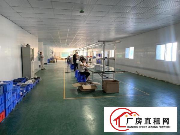 
		丹竹头地铁站旁边，800平方厂房，精装修可分租
	