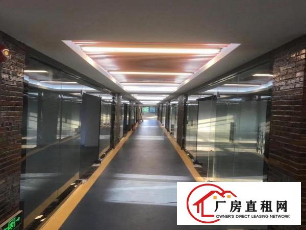
		布吉丹竹头新出电商园全新装修
	