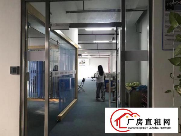 
		丹竹头业主直租带装修厂房10000平方可分租
	