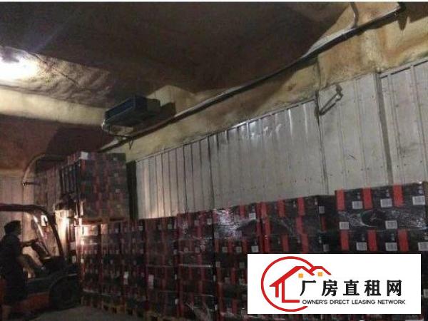 
		布吉信泰利仓库恒温仓库出租1000平可分租
	