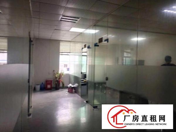 
		丹竹头地铁口二楼980平带装修电商办公厂房出租
	