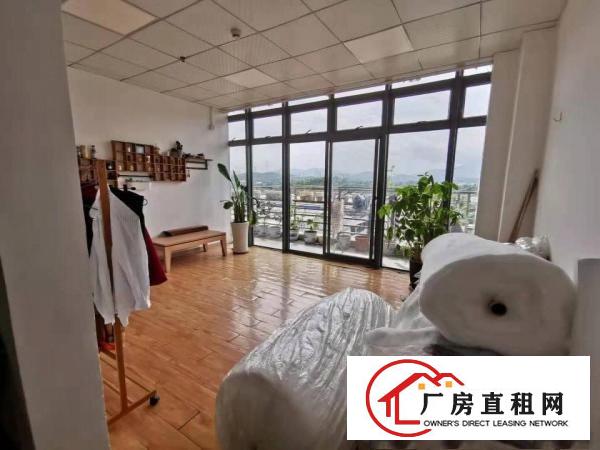 
		布吉丹竹头楼上1680平米办公仓库厂房出租（可分租）
	