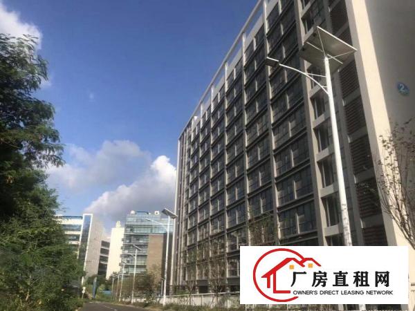 
		出租龙岗区坪地国际低碳城标准厂房环境优雅租金便宜
	