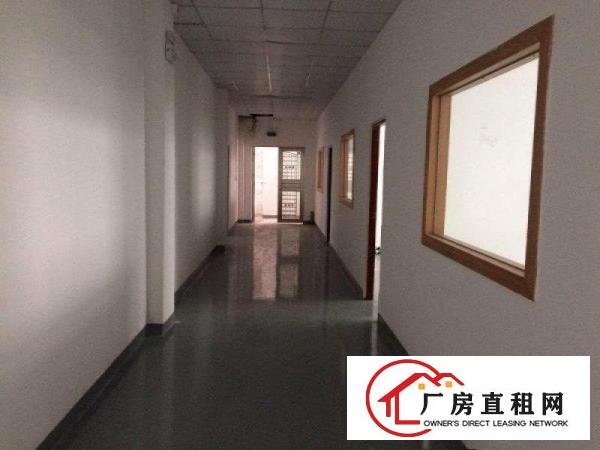 
		出租龙岗区坪地入口二楼1500平方现成办公窒
	