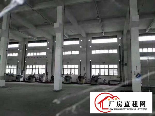 
		出租龙岗区坪地中学不远标准1楼厂房1260平层高8米带牛角
	