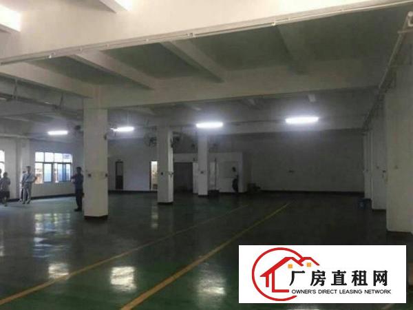 
		龙岗区坪地街道办标准一楼厂房950平，可分租
	