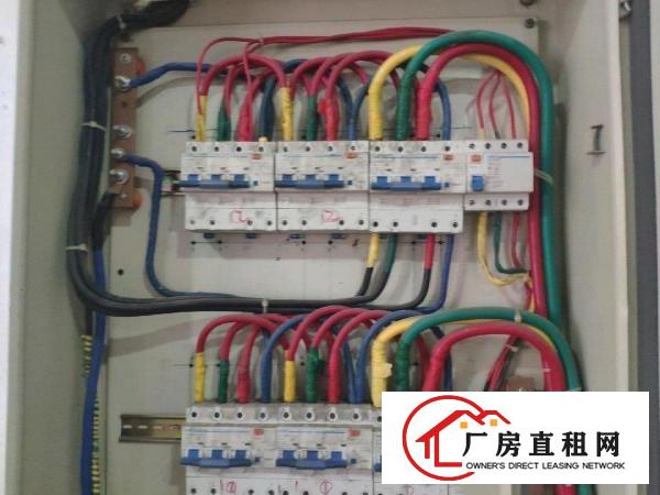 
		坪地环城南路钢结构厂房260平米现成水电
	