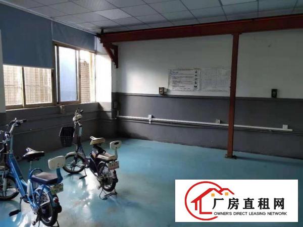 
		龙岗区坪地街道办分租300平方带办公室水电
	