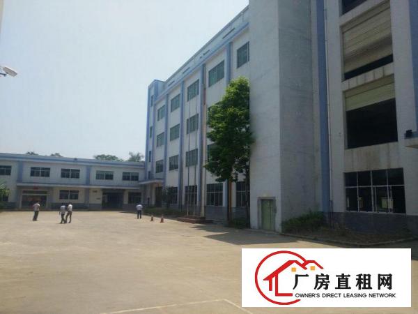 
		坪地中心新出楼上4400平米带装修厂房出租可分租
	