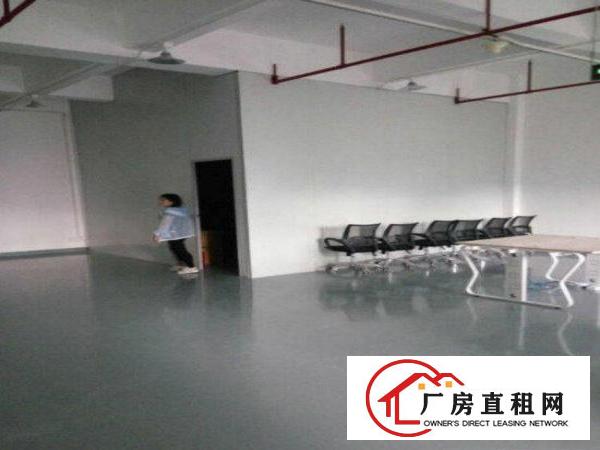 
		出租龙岗区坪地厂房三楼3000平米豪华装修
	