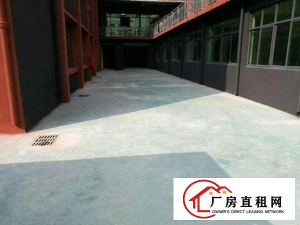 
		出租龙岗区坪地教育北路中心新出独门独院200平起分租
	