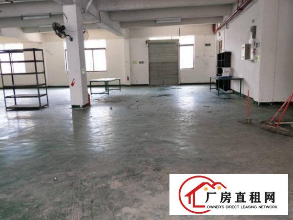 
		出租龙岗区坪地独门独院楼上整层厂房1200平
	