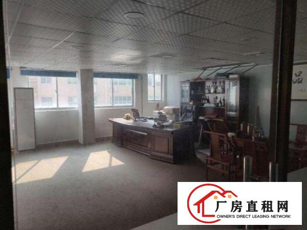 
		龙岗区坪地楼上680平方精装修厂房出租现成水电
	