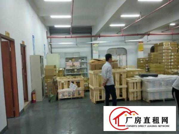 
		出租龙岗区坪地一楼精装厂房800平水电齐全
	