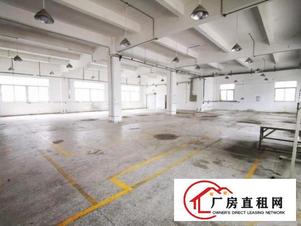 
		观澜福民1100平带红本独门独院一楼可办环评配办公
	