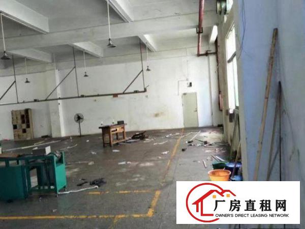 
		出租龙岗区坪地带阁楼一楼厂房600平米
	