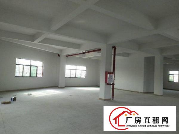 
		龙岗区坪地原房东标准厂房450平方现成装修价格便宜
	