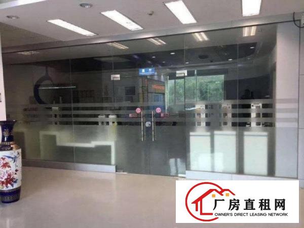 
		现成装修！坪地富地岗新出楼上800平，证件齐全
	