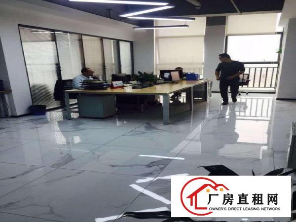 
		龙岗坪地低碳城产业园适合电子办公2000平
	