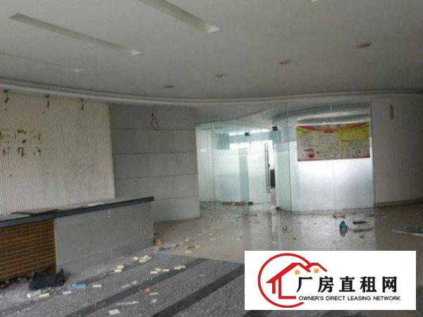 
		出租龙岗区坪地厂房豪华办公室装修二楼1200平方
	