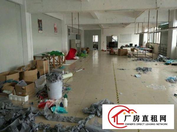 
		龙岗区坪地独院分租二楼450平方厂房出租有装修
	