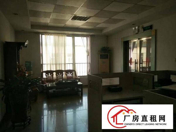 
		坪地精品小独院3300平方可整租分租
	