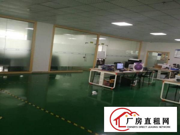 
		低碳城带装修2000平方可分租
	