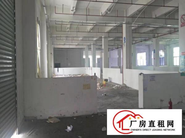 
		龙岗坪地北通道边原房东一楼厂房1600平出租空地大可分租
	