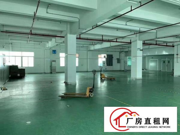 
		坪地北通道高速路口大型工业园标准厂房出租105800平有红本
	