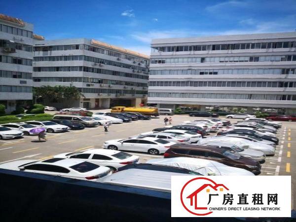 
		出租龙岗区坂田五和地铁附近物业可用作厂房电商仓库
	