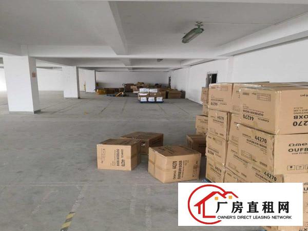 
		出租龙岗区坂田五和地铁附近物业可用作厂房电商仓库
	