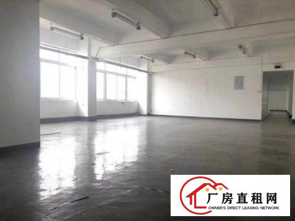 
		坂田杨美地铁站旁电商贸易办公26800平出租，220平起分租
	