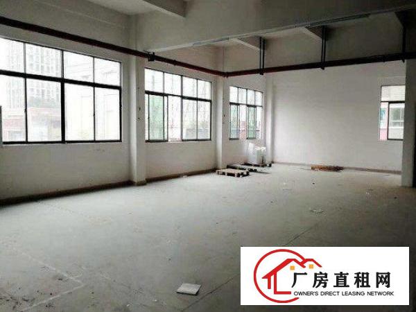 
		急租坂田地铁站附近新出房源精装修
	