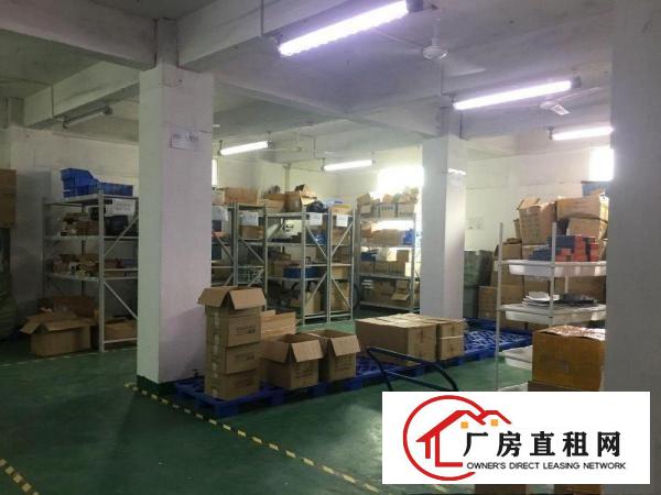 
		出租五和地铁口600平大办公室 仓库，带简单装修，可直接入住
	