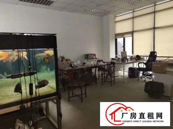 
		原业主出租独院三层独院厂房1500平方急租
	