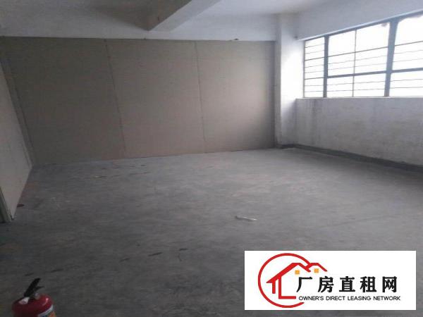 
		深圳机器存放深圳机械设备临时储藏
	