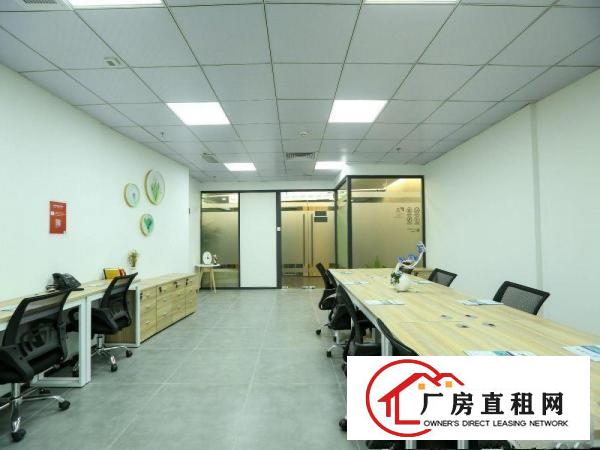 
		布吉办公室出租《100至200平》带空调网络桌椅
	