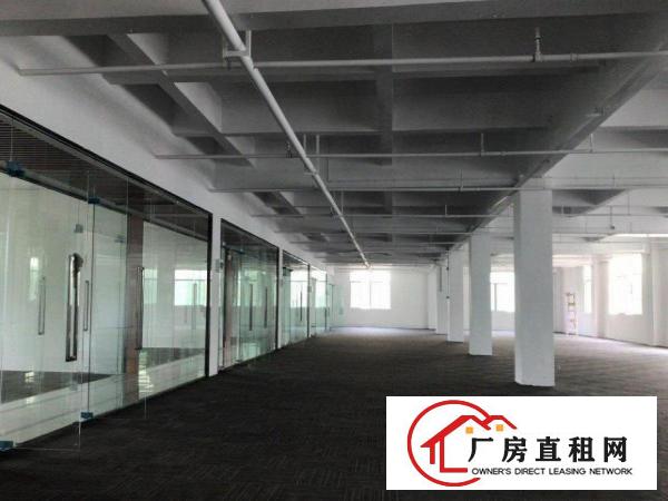 
		坂田杨美地铁口格泰隆工业区C栋5-6楼2300平出租
	