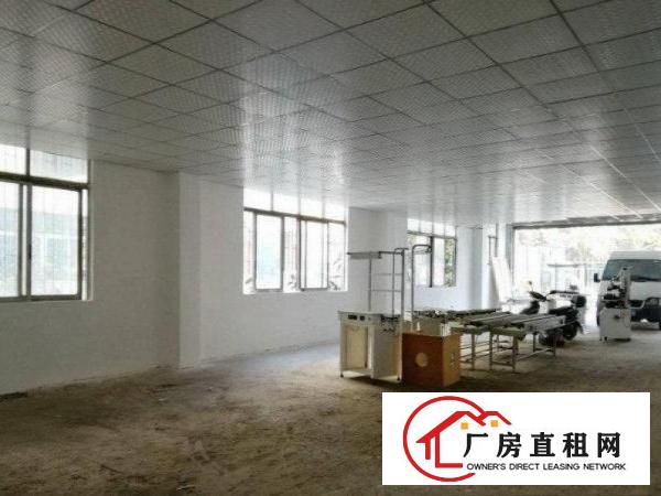 
		龙岗区坂田大丹工业园小独院580平方带装修厂房出租
	