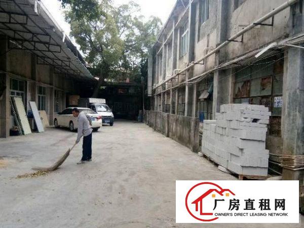 
		坂田旭明工业园附近一楼500平带装修办公室厂招租
	