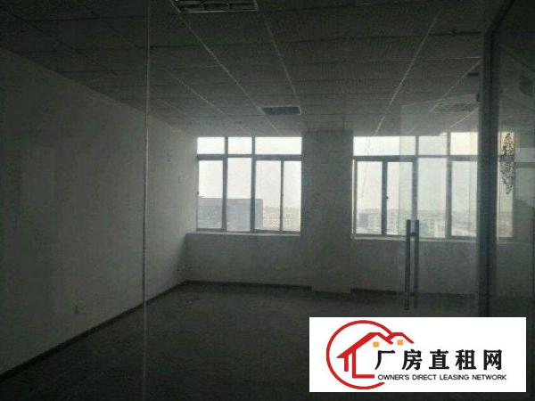 
		无需转让费！龙岗区坂田800平米，带装修厂房出租
	