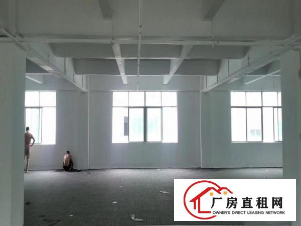
		杨美地铁口280平米电商仓库出租
	