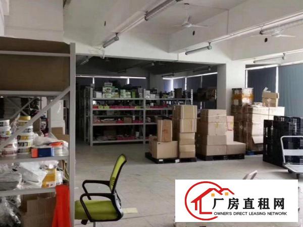 
		坂田地铁站附近800平米厂房（可分租）带装修
	